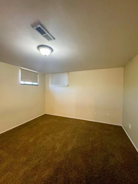 Bedroom - 1401 12th Ave E, Polson, MT 59860 photo 9 of 10