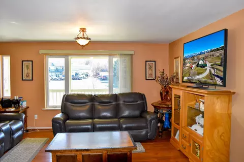 Living - 1401 12th Ave E, Polson, MT 59860 photo 2 of 3