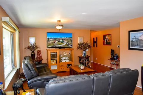 Living - 1401 12th Ave E, Polson, MT 59860 photo 1 of 3