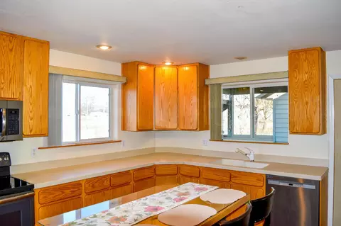 Kitchen - 1401 12th Ave E, Polson, MT 59860 photo 2 of 5