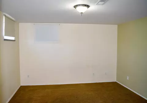 Bedroom - 1401 12th Ave E, Polson, MT 59860 photo 10 of 10