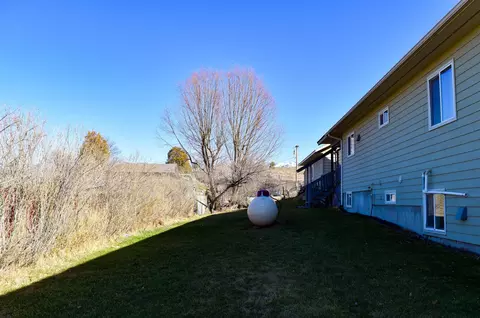 Exterior - 1401 12th Ave E, Polson, MT 59860 photo 4 of 5