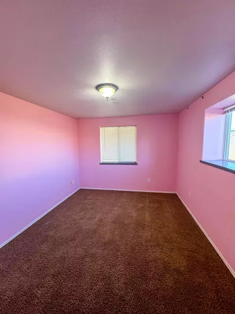 Bedroom - 1401 12th Ave E, Polson, MT 59860 photo 8 of 10
