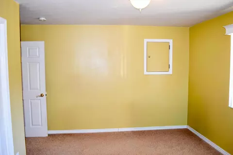 Bedroom - 1401 12th Ave E, Polson, MT 59860 photo 4 of 10