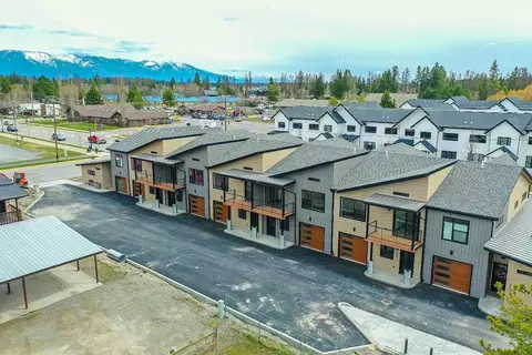 1010 E 7th St #F, Whitefish, MT 59937