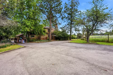 366 Blodgett Camp Rd, Hamilton, MT 59840