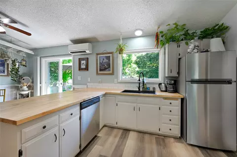 Kitchen - 911 Greers Ferry Rd, Libby, MT 59923 photo 1 of 5