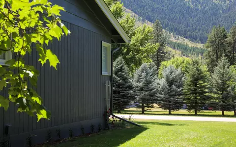 Exterior - 911 Greers Ferry Rd, Libby, MT 59923 photo 11 of 14