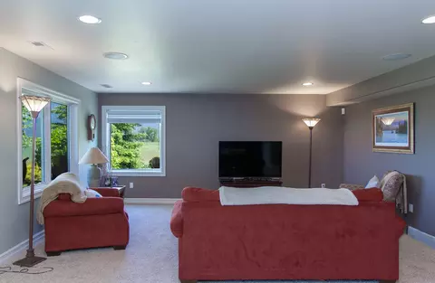 Living - 116 Red Tail Rd, Polson, MT 59860 photo 3 of 6