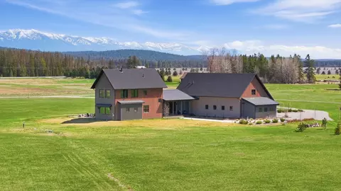 567 Twin Bridges Rd, Whitefish, MT 59937