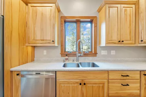 Kitchen - 239 Stage Ridge Rd, Bigfork, MT 59911 photo 4 of 7