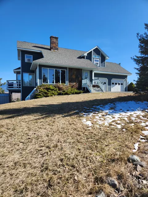 Exterior - 458 Eureka Heights Rd, Eureka, MT 59917 photo 4 of 18