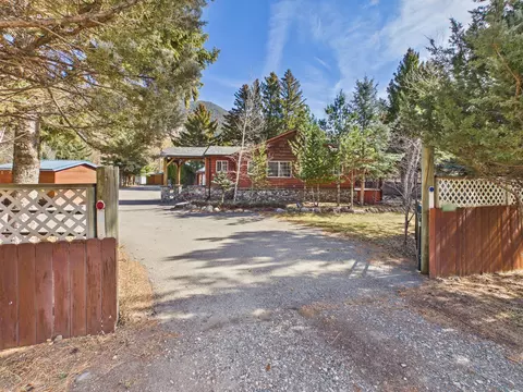 4964 Us Highway 89 S, Livingston, MT 59047