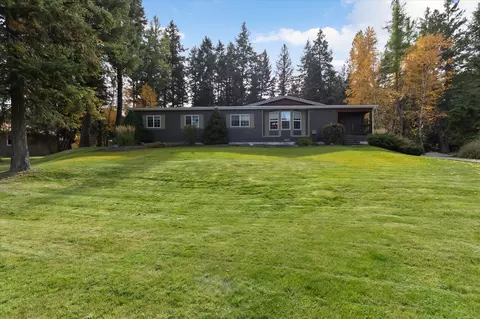 1422 Tamarack Ln, Columbia Falls, MT 59912