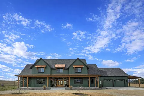 843 Lecoure Ln, Stevensville, MT 59870
