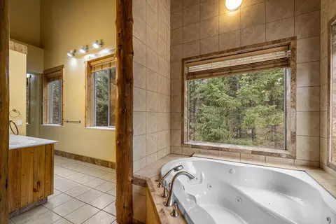 Bath - 3700 Glen Lake Rd, Eureka, MT 59917 photo 5 of 9