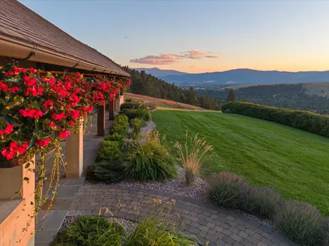 2722 Contour Rd, Missoula, MT 59802