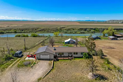 198 Sun Prairie Rd, Great Falls, MT 59404