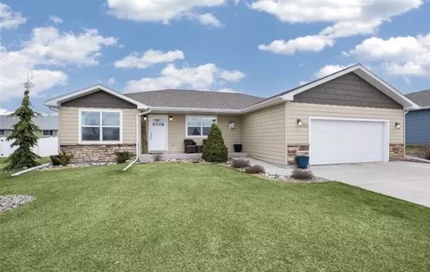 1312 Dixie Ln, Great Falls, MT 59404