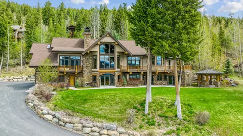 140 S Prairiesmoke Cir, Whitefish, MT 59937