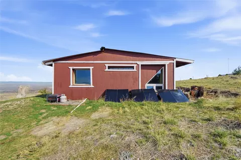 Exterior - 112 Lone Wolf Trl, Three Forks, MT 59752 photo 4 of 24
