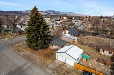 133 S Oak St, Townsend, MT 59644