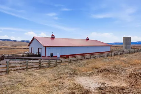 283 Cummoch Dr, Deer Lodge, MT 59722