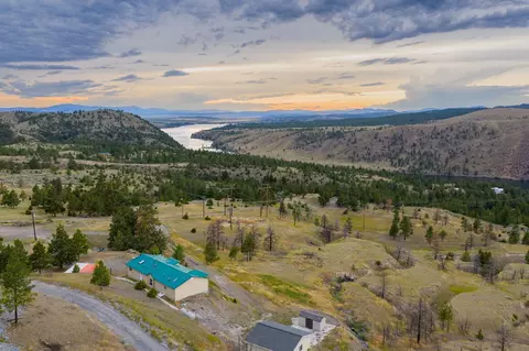 4040 Osprey Ridge Dr, Helena, MT 59602