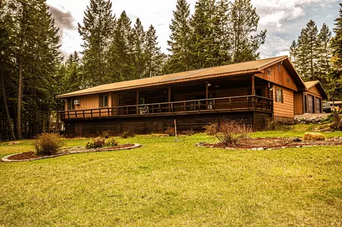 304 Adams St, Lakeside, MT 59922