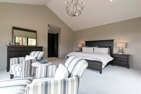 Bedroom - 748 Ranch Ridge Ln, Florence, MT 59833 photo 3 of 7
