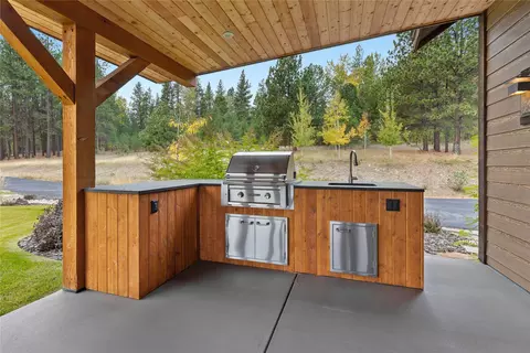 Kitchen - 748 Ranch Ridge Ln, Florence, MT 59833 photo 6 of 6