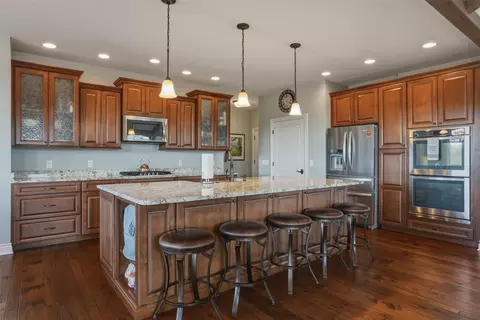 Kitchen - 526 Bitterroot Dr, Florence, MT 59833 photo 3 of 5