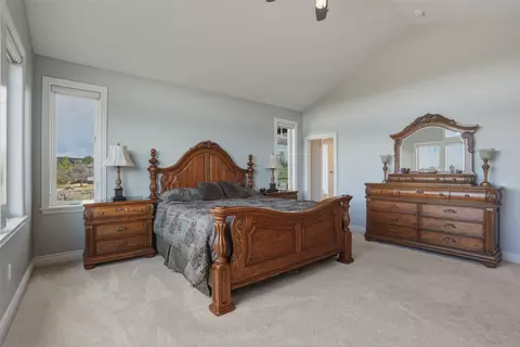 Bedroom - 526 Bitterroot Dr, Florence, MT 59833 photo 3 of 8