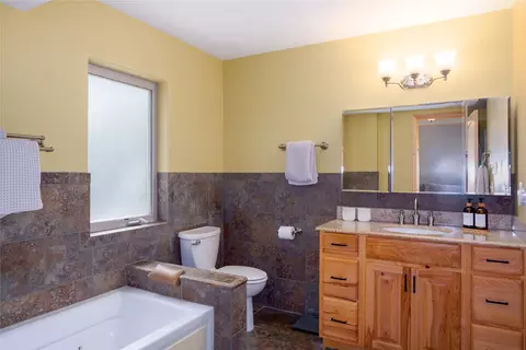 Bath - 107 Sugarloaf Ln, Libby, MT 59923 photo 1 of 4