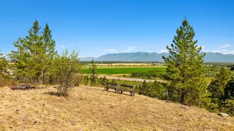167 Dixie Ln, Kalispell, MT 59901