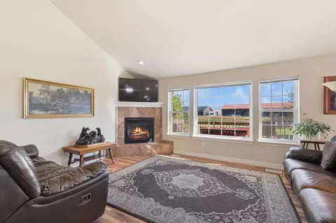 Living - 151 Rocky Meadows Loop, Kalispell, MT 59901 photo 3 of 4