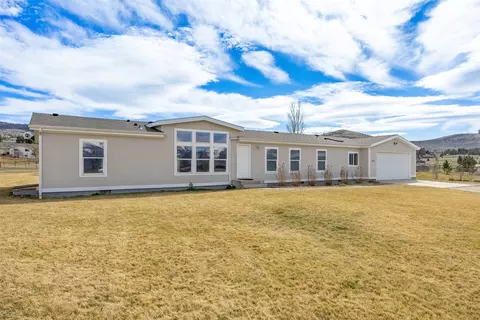 4023 Sunnyside Cemetery Rd, Stevensville, MT 59870