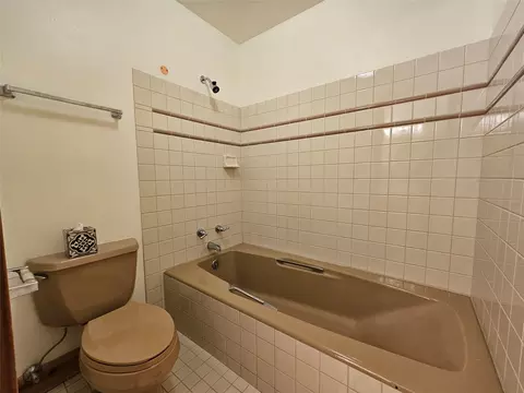 Bath - 645 Alvista Loop, Hamilton, MT 59840 photo 2 of 4