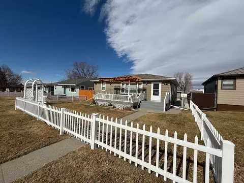 2613 9th Ave S, Great Falls, MT 59405