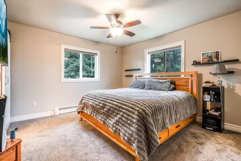 Bedroom - 163 Crestview Dr, Bigfork, MT 59911 photo 9 of 11