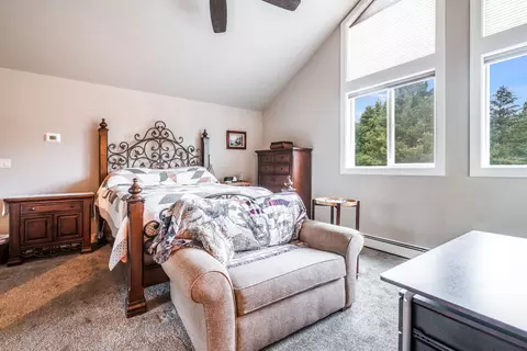 Bedroom - 163 Crestview Dr, Bigfork, MT 59911 photo 4 of 11