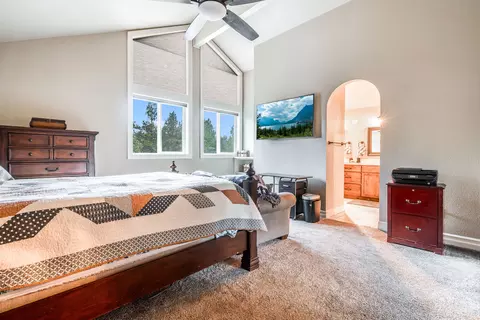 Bedroom - 163 Crestview Dr, Bigfork, MT 59911 photo 2 of 11