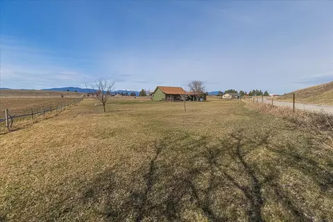 Exterior - 996 Airport Rd, Eureka, MT 59917 photo 22 of 28