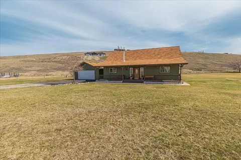 Exterior - 996 Airport Rd, Eureka, MT 59917 photo 7 of 28