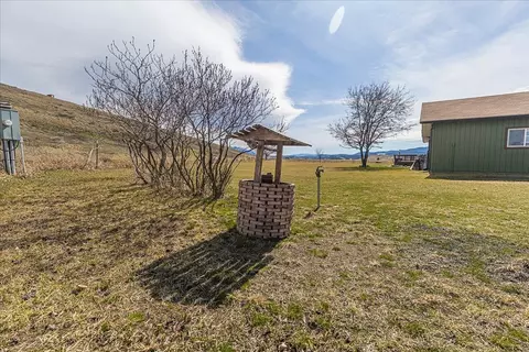 Exterior - 996 Airport Rd, Eureka, MT 59917 photo 11 of 28