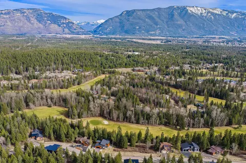315 Gleneagles Trl, Columbia Falls, MT 59912