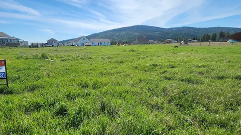 242 Bitterroot Estates Dr, Marion, MT 59925