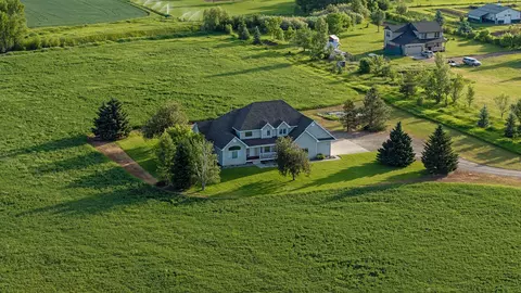 3849 Staffanson Rd, Bozeman, MT 59718
