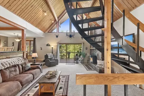 103 E Many Lakes Dr, Kalispell, MT 59901