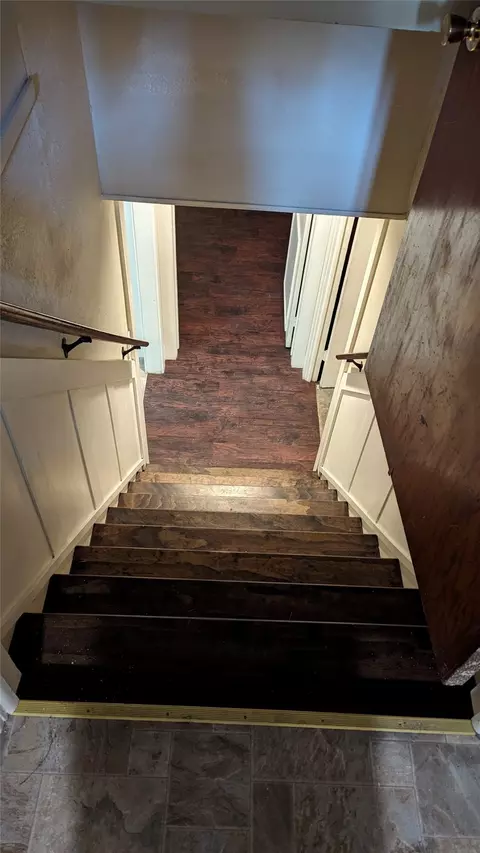 Entry Way - 519 E 4th St, Libby, MT 59923 photo 2 of 4